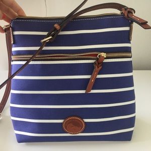 Dooney & Bourke crossbody purse